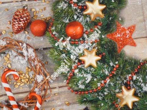 Centrotavola Natalizi Vendita.Striscia Centro Tavola Natale Dis 1 Natale Tendeamilano It Vendita Tessuti E Tendaggi A Milano